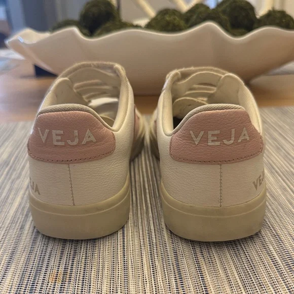 Veja Recife Women’s White and Pink Velcro Sneakers US 6/ Euro 37 - Picture 5 of 10